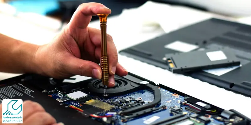 رفع مشکل خطوط افقی یا عمودی روی صفحه لپ تاپ